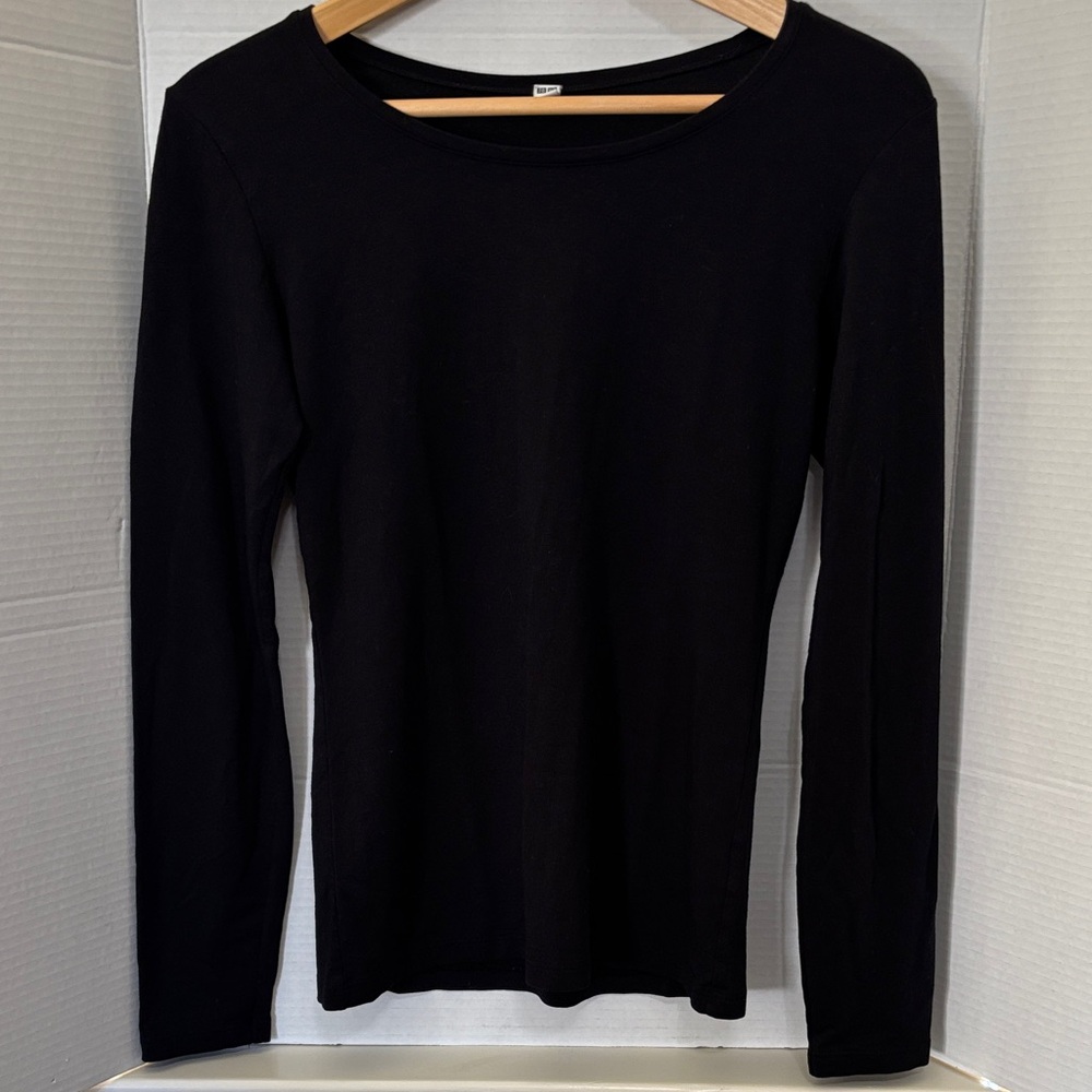 Uniqlo Classic Black Long Sleeve Tee